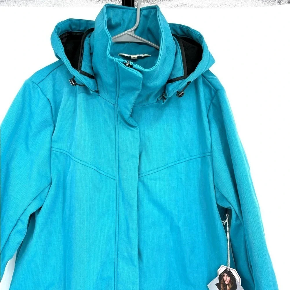 Mia Melon Stella Jacket: Strut Through Any Storm - Picture 5 of 16